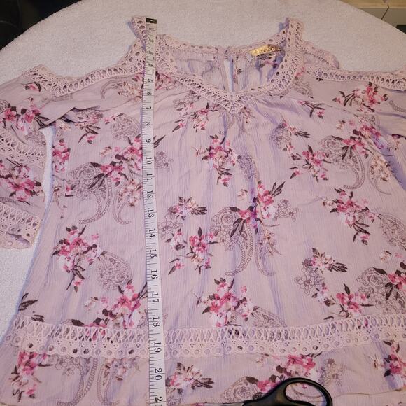 Penelope Peek a Boo -Cold Shoulder Pink Floral Top Blouse Womens Small - Picture 7 of 10